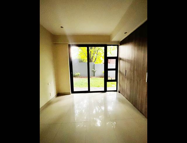 2 BEDROOM APARTMENT TO LET IN PARKMORE