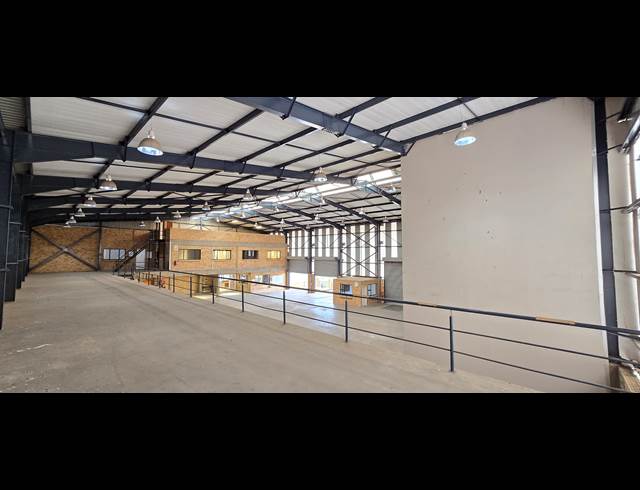 3,401M² WAREHOUSE TO LET IN WELTEVREDEN PARK