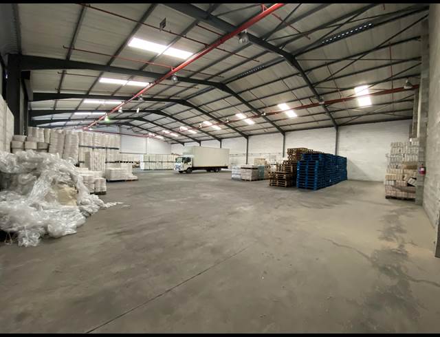 1,150M² WAREHOUSE RENTED IN EPPING INDUSTRIAL