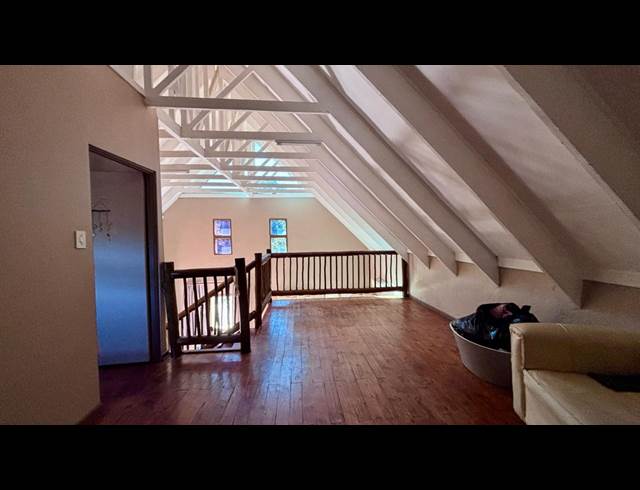 3 BEDROOM APARTMENT TO LET IN WEST ACRES