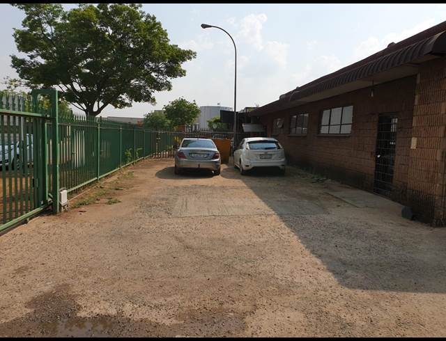 680M² WAREHOUSE TO LET IN WADEVILLE