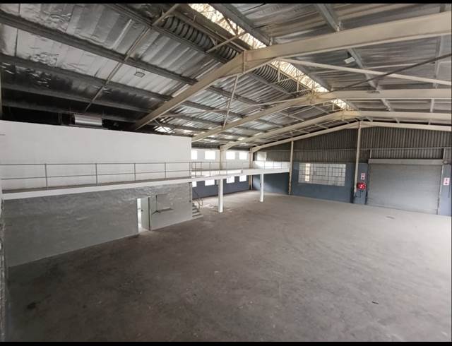 1,540M² WAREHOUSE TO LET IN WESTMEAD