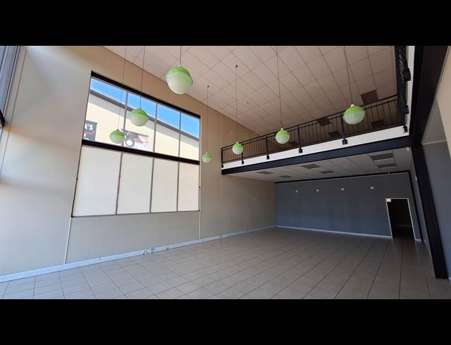 420M² SHOWROOM TO LET IN NORTH RIDING
