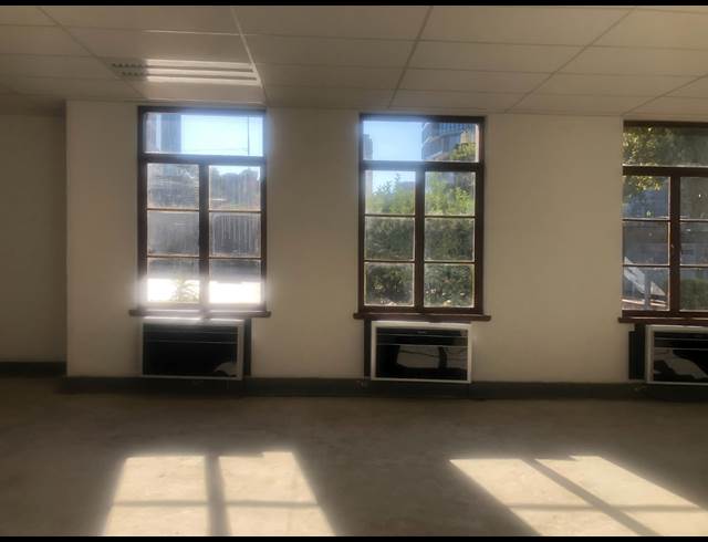 188M² OFFICE TO LET IN WIERDA VALLEY