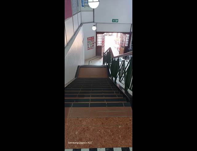 66M² BUSINESS CENTRE TO LET IN GLENWOOD