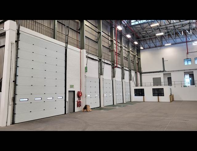 5,418M² WAREHOUSE TO LET IN AIRPORT INDUSTRIA