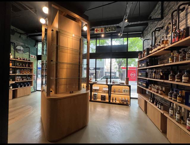 95M² RETAIL TO LET IN ROSEBANK