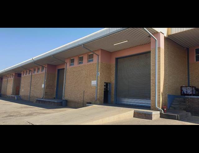 2,936M² WAREHOUSE RENTED IN POMONA