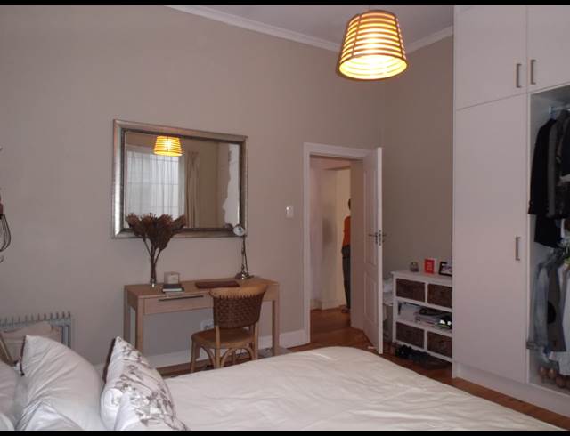 2 bed property to rent in OBSERVATORY