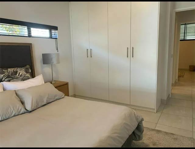 2 bed property to rent in VREDEKLOOF HEIGHTS