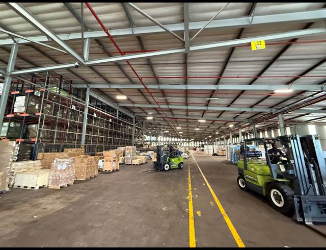 18,865M² WAREHOUSE TO LET IN PROSPECTON INDUSTRIAL