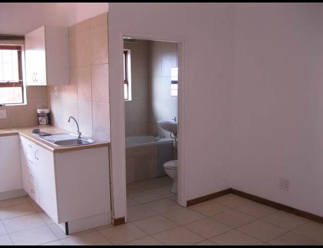 Apartment Property To Rent In Parow R 3000 1476389 Tpn Rentbay