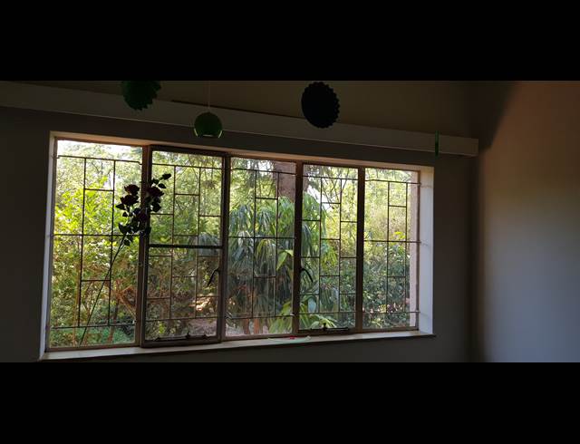 3 bed property to rent in WILLOW PARK MANOR