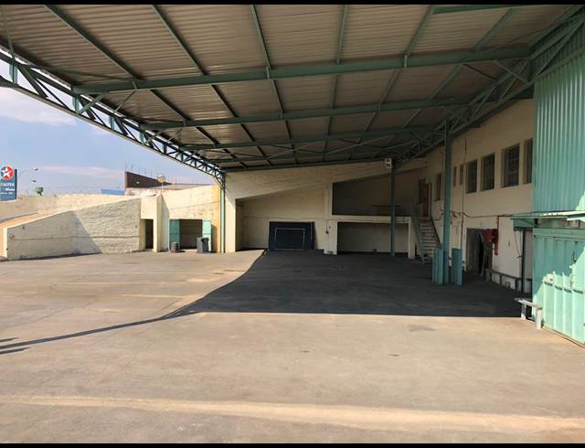3,300M² WAREHOUSE TO LET IN GERMISTON CENTRAL