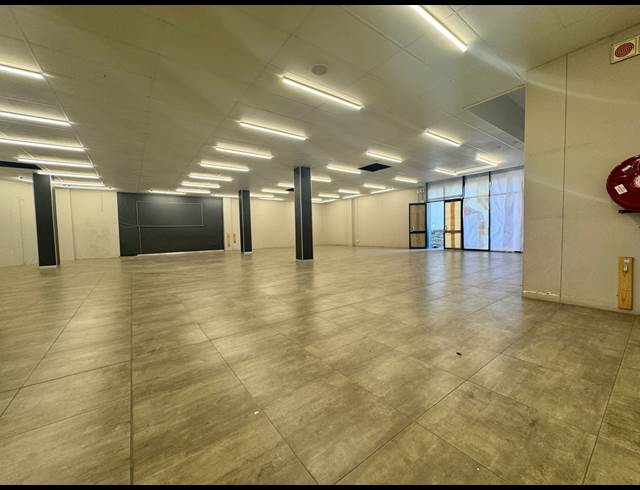 400M² RETAIL TO LET IN VERULAM RURAL