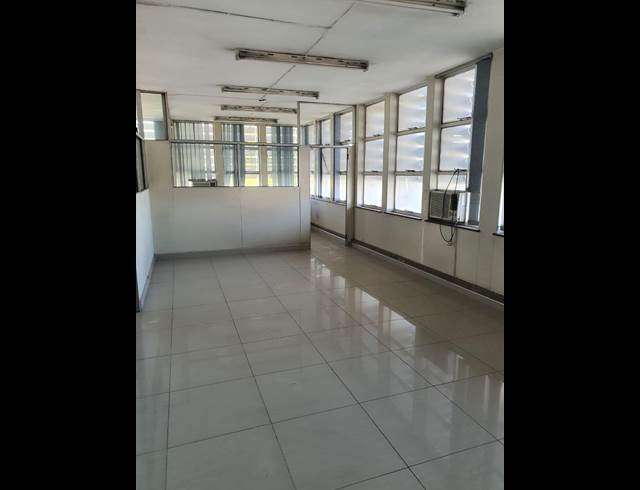 320M² OFFICE TO LET IN ALBERTON NORTH
