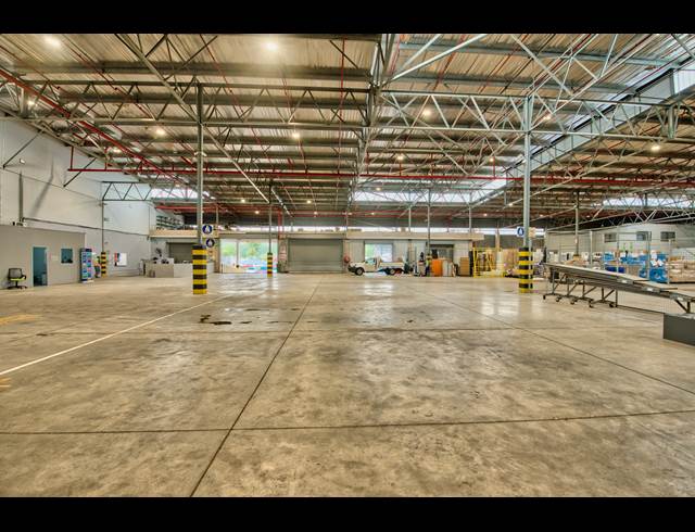 10,000M² WAREHOUSE TO LET IN RIVERHORSE VALLEY