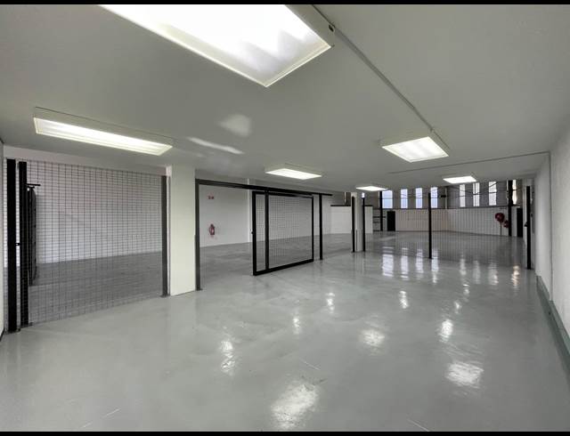 613M² WAREHOUSE TO LET IN HALFWAY HOUSE