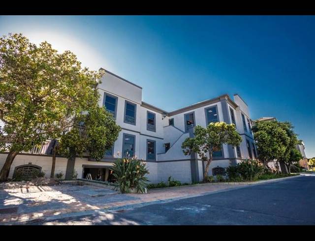 723M² OFFICE TO LET IN CENTURY CITY