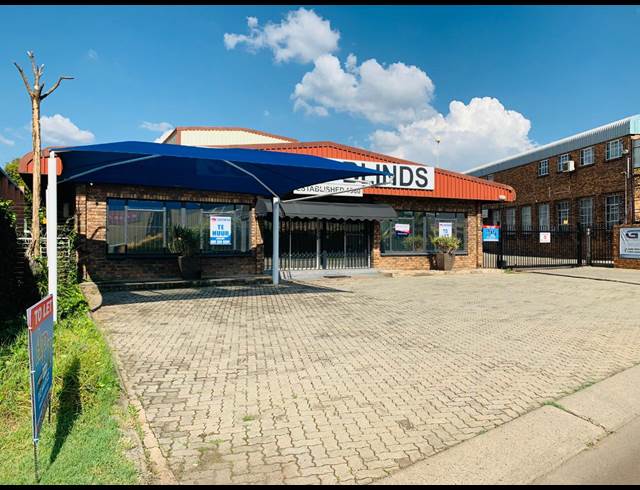 196M² WAREHOUSE TO LET IN HENNOPSPARK