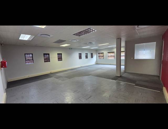 252M² OFFICE TO LET IN NELSPRUIT EXT 1