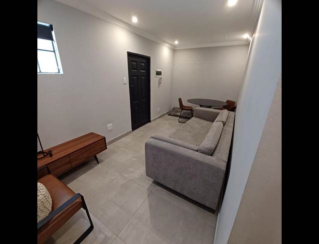 1 BEDROOM PROPERTY TO RENT IN HOUGHTON ESTATE