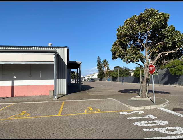 204M² RETAIL TO LET IN TOKAI