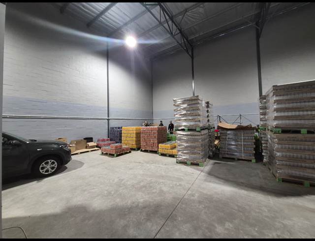 332M² WAREHOUSE TO LET IN BONNIE BRAE