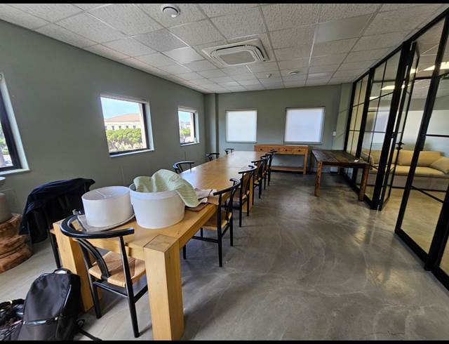 877M² OFFICE TO LET IN CENTURY CITY