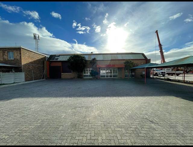 1,000M² WAREHOUSE TO LET IN PAARDEN EILAND