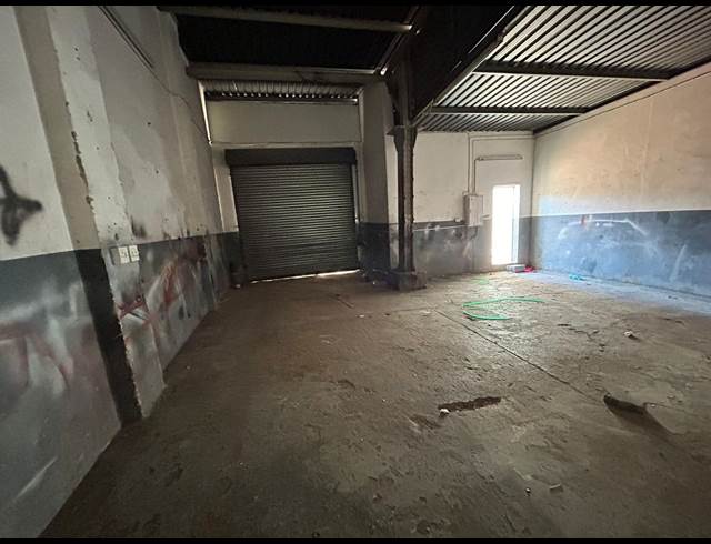 64M² CO-WORKING SPACE TO LET IN DENVER