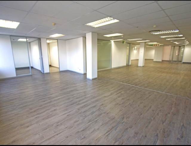 510M² OFFICE TO LET IN FOURWAYS