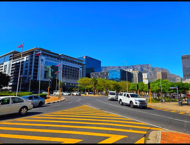 2,246M² OFFICE TO LET IN CAPE TOWN CITY CENTRE