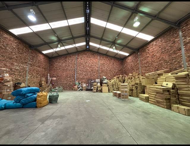 412M² WAREHOUSE TO LET IN BARTLETT
