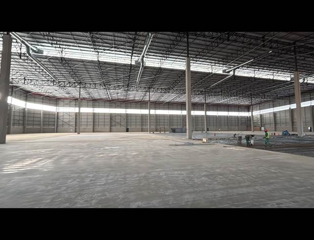 9,909M² WAREHOUSE TO LET IN JET PARK
