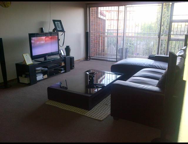 2 bed property to rent in GARDENIA PARK