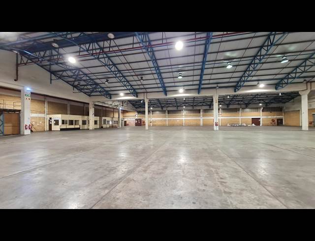 2,322M² WAREHOUSE TO LET IN DIEP RIVER