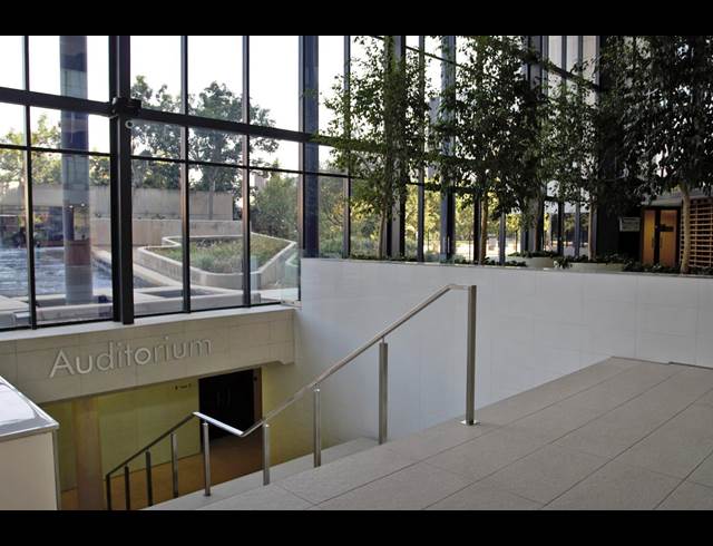 410M² OFFICE TO LET IN SANDOWN