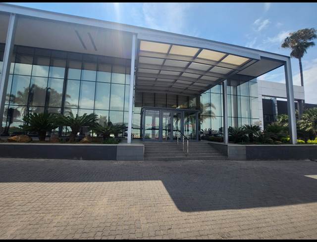 1,731M² OFFICE TO LET IN RANDJESPARK