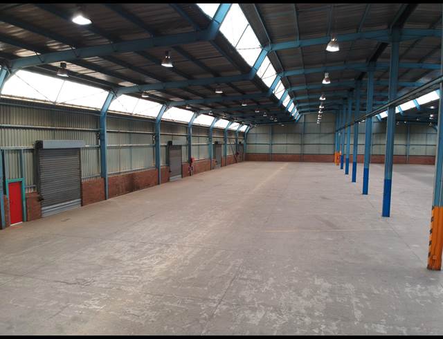 3,006M² WAREHOUSE TO LET IN SUNNYROCK