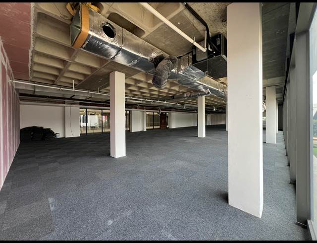 186.30M² OFFICE TO LET IN HIGHVELD