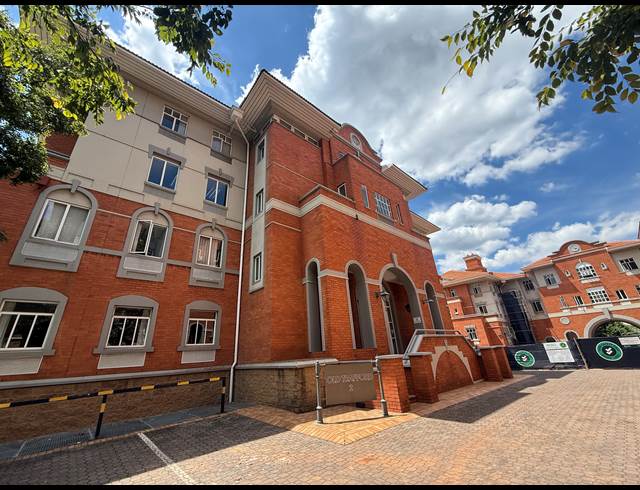 257M² OFFICE TO LET IN HOUGHTON ESTATE