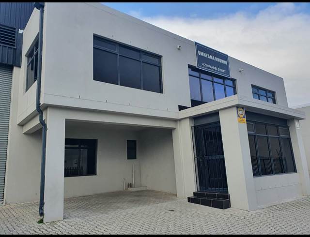 1,320M² FACTORY RENTED IN SAXENBURG PARK 2