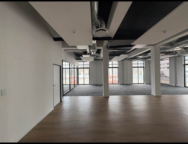 215M² OFFICE TO LET IN CAPE TOWN CITY CENTRE