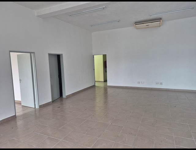 500.50M² OFFICE TO LET IN RIVERSIDE INDUSTRIAL PARK
