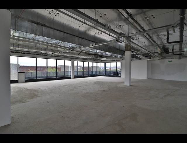 731M² OFFICE TO LET IN WATERFALL