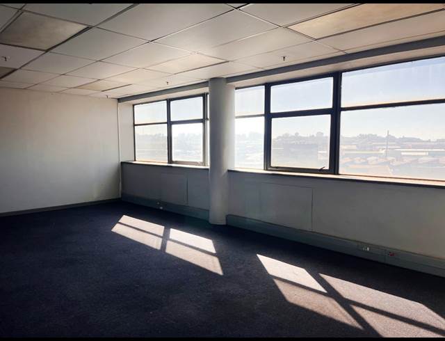 1,200M² OFFICE TO LET IN GERMISTON CENTRAL