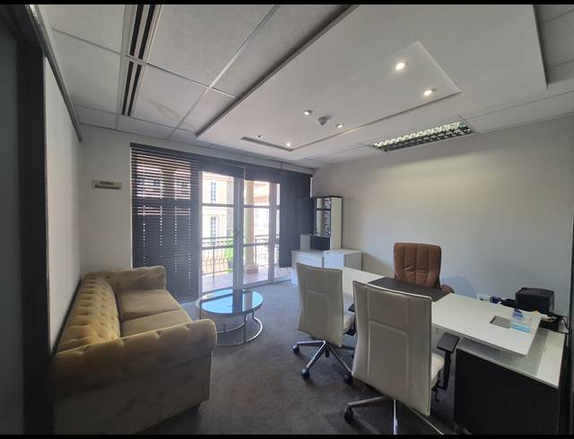 911M² OFFICE TO LET IN SANDTON CENTRAL