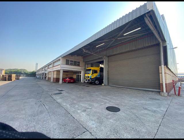 7,885M² WAREHOUSE TO LET IN PROSPECTON INDUSTRIAL