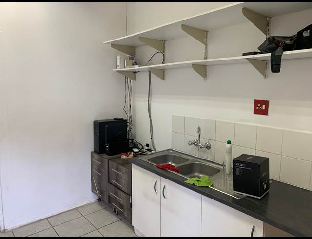 84M² OFFICE TO LET IN NELSPRUIT CENTRAL